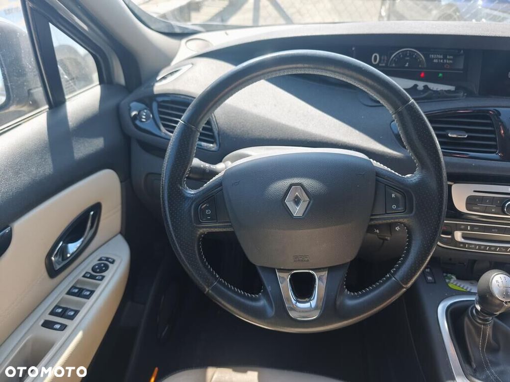 Renault Grand Scenic Energy dCi 130 S&S Bose Edition - 10