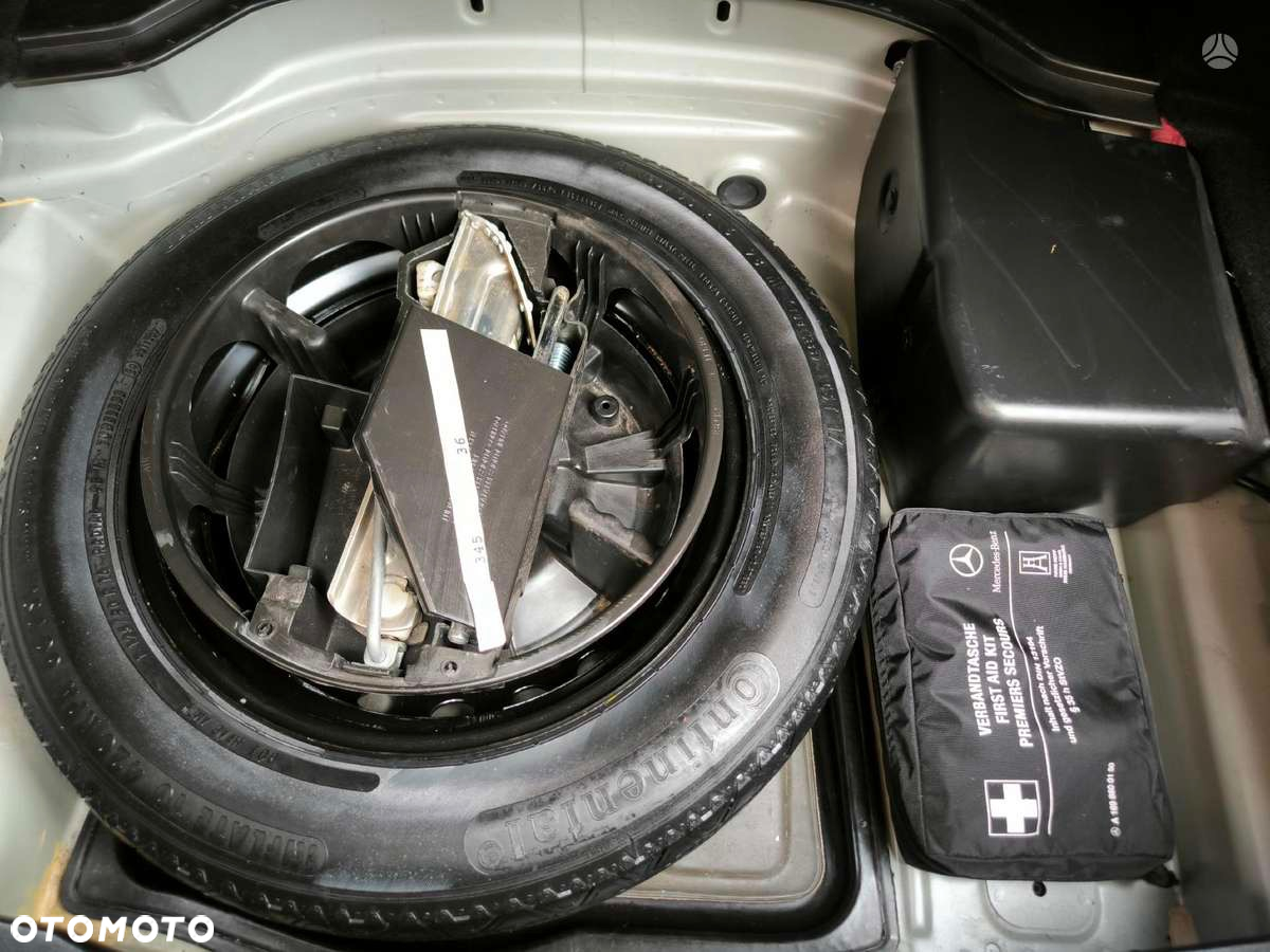 Mercedes-Benz Klasa C 180 Coupe BlueEFFICIENCY 7G-TRONIC Edition 1 - 19