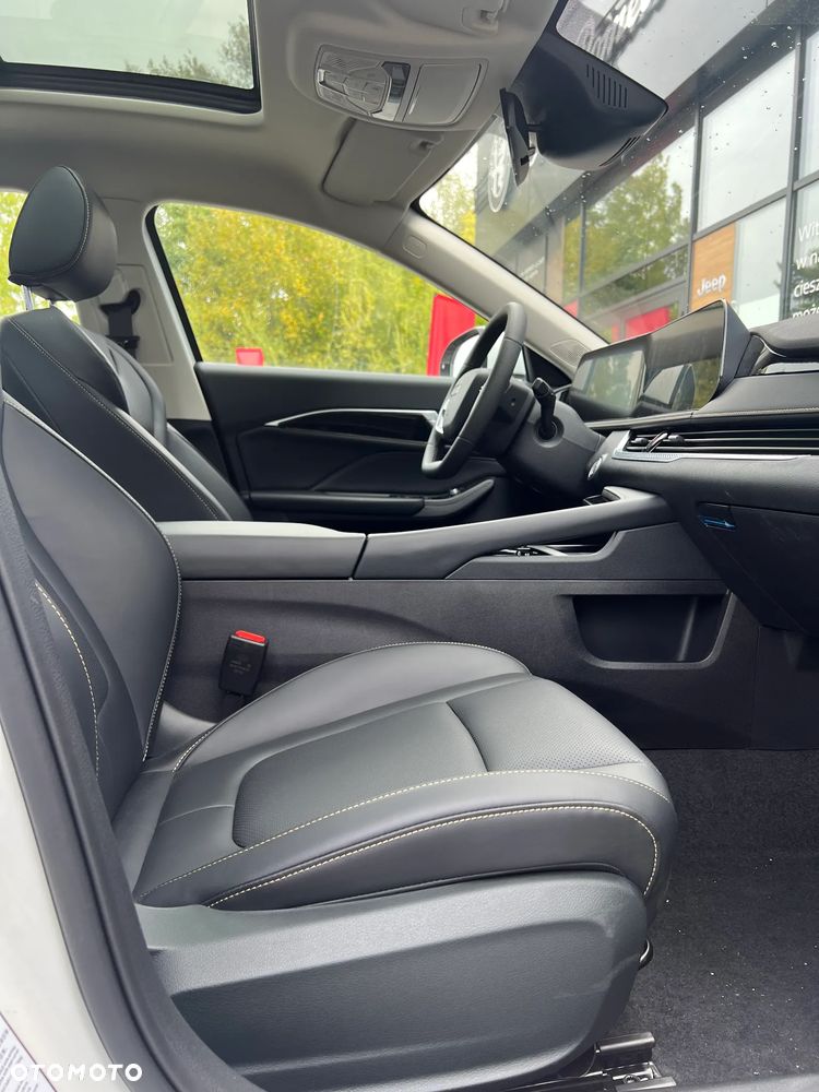 Bestune B70 Standard - 18