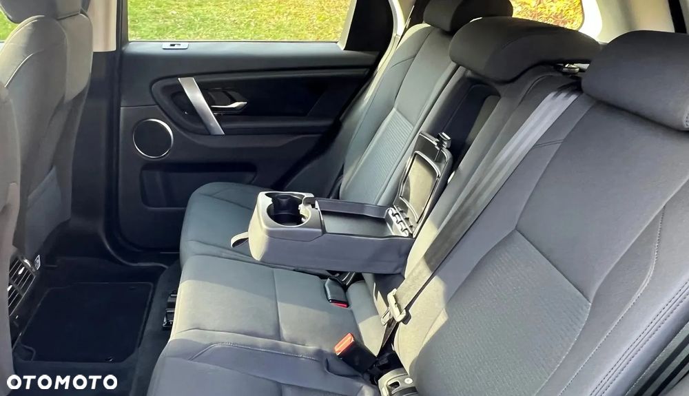 Land Rover Discovery Sport 2.0 D240 SE - 9