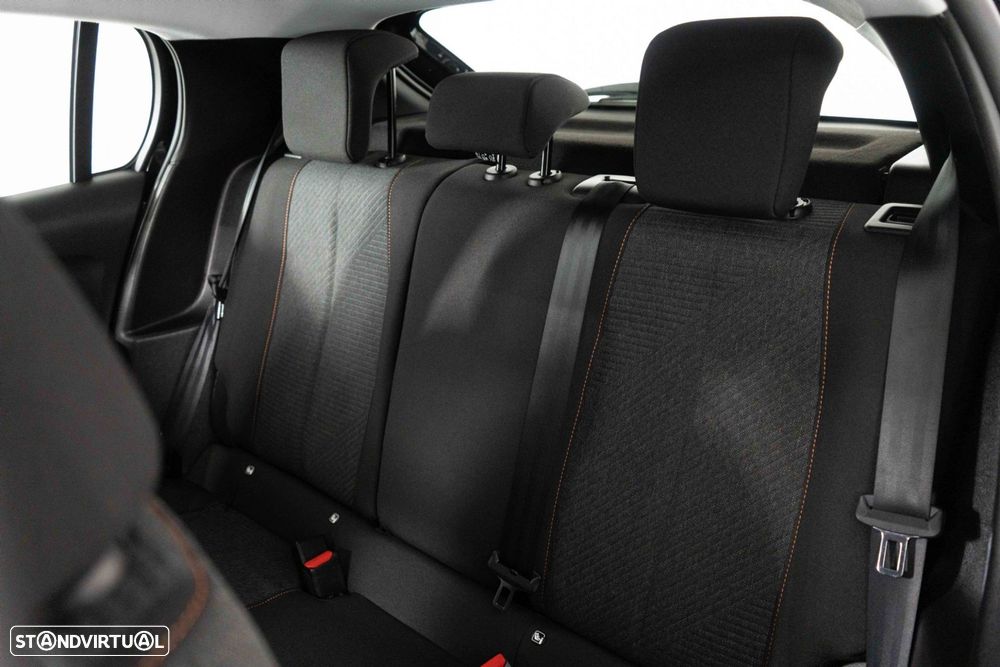 Peugeot 208 1.2 Hybrid Style e-DCS6 - 11