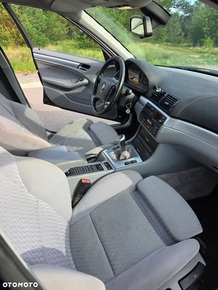BMW Seria 3 328i - 22