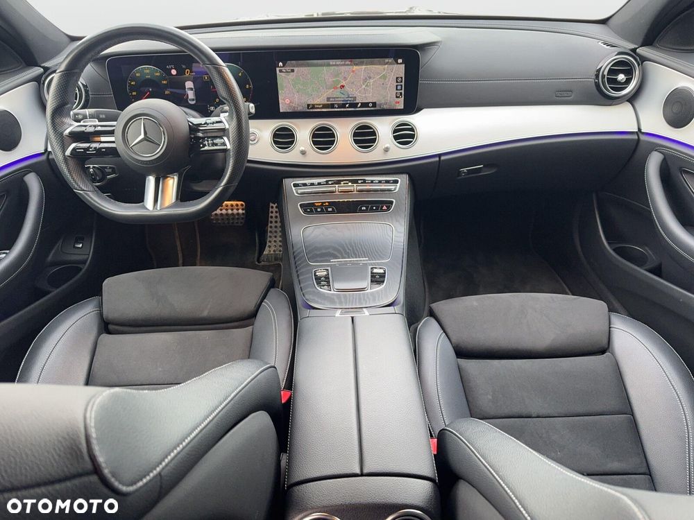 Mercedes-Benz Klasa E 220 d 4-Matic AMG - 24