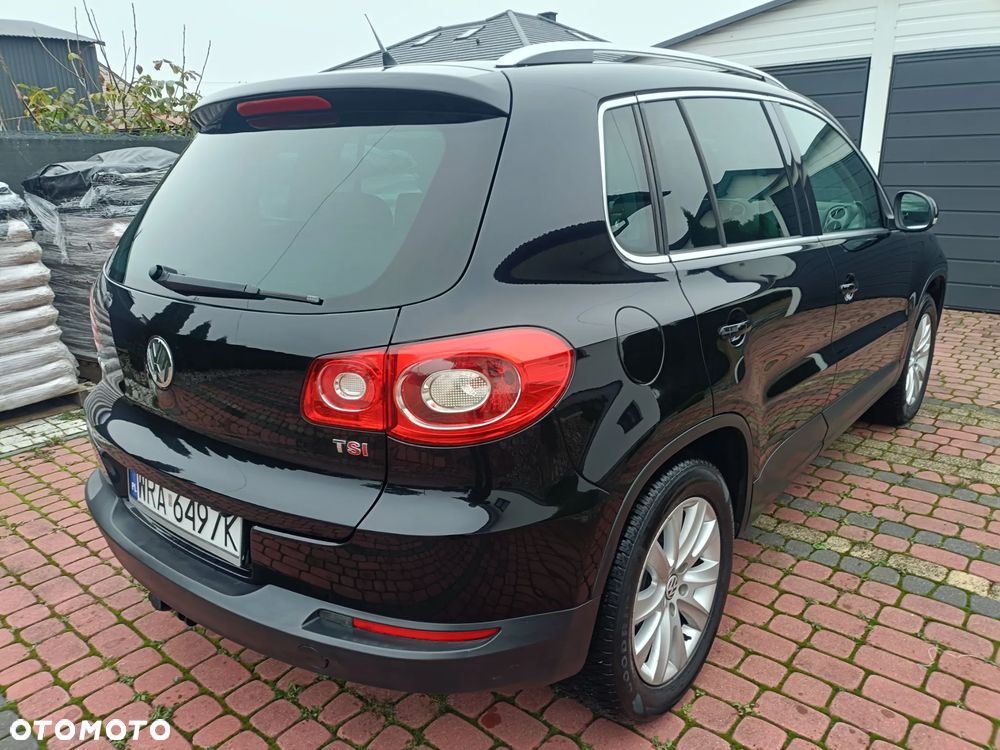 Volkswagen Tiguan - 16