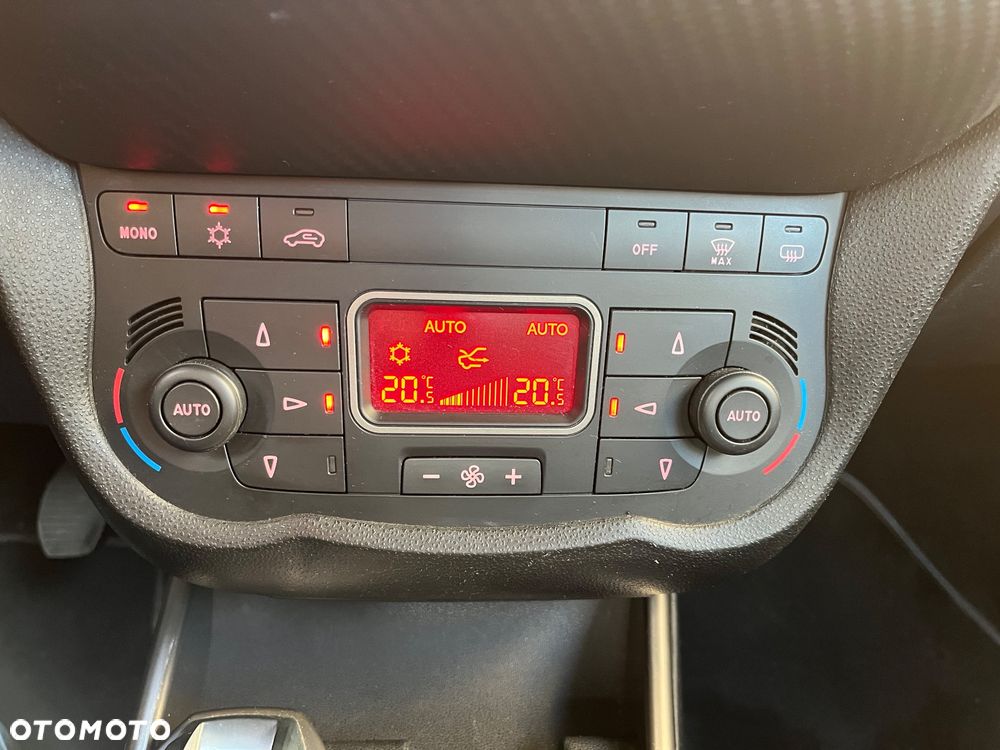 Alfa Romeo Mito 1.4 Distinctive - 12