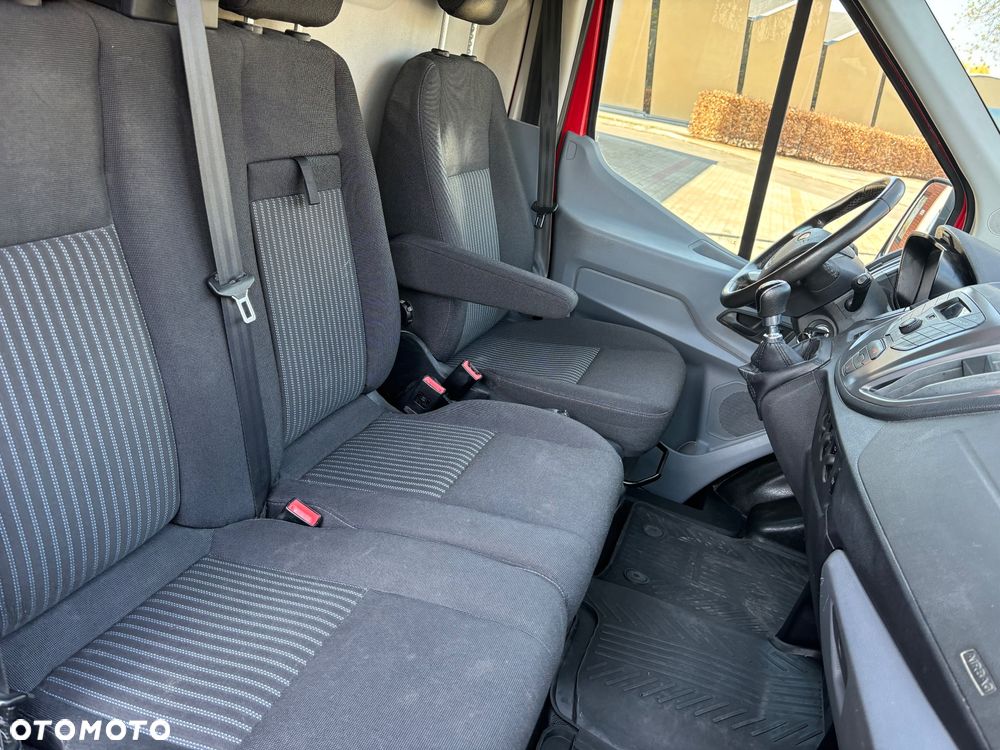 Ford Transit - 18