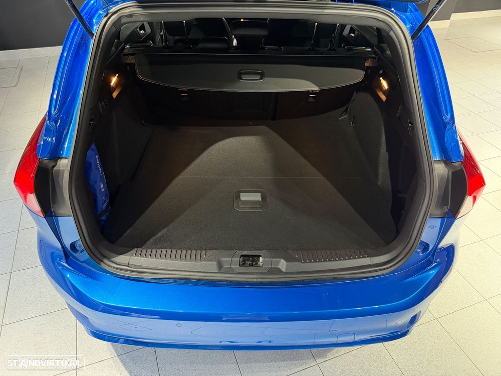 Ford Focus SW 1.0 EcoBoost ST-Line X - 52