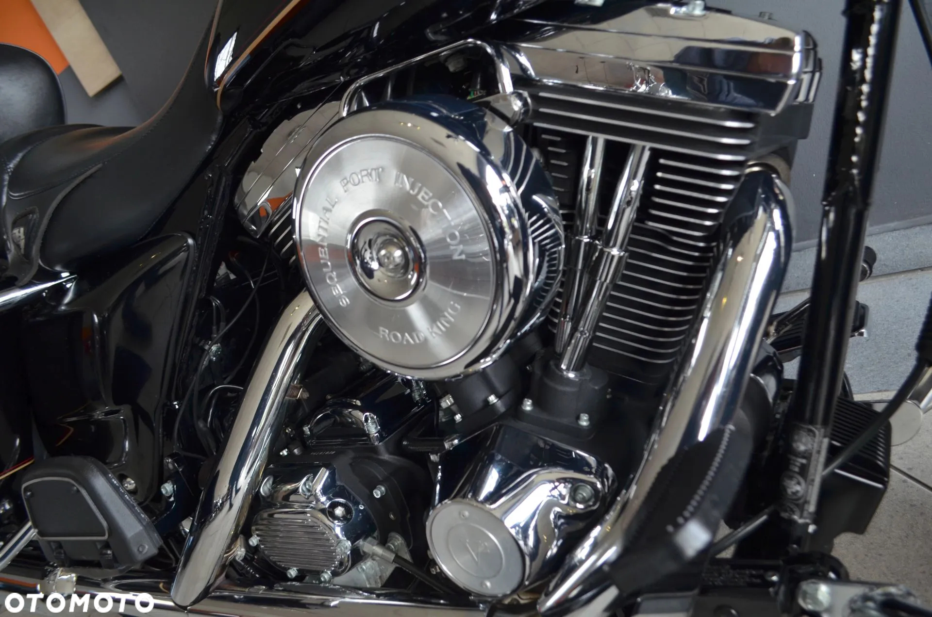 Harley-Davidson Touring Road King - 14