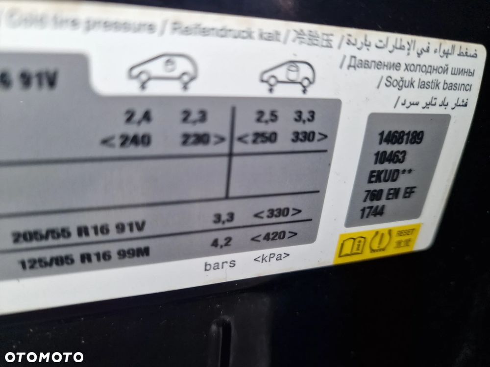 Peugeot 308 1.6 BlueHDi Style S&S - 28