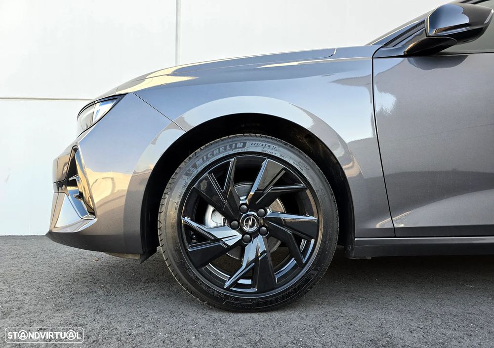 Opel Astra 1.2 T GS Line - 13