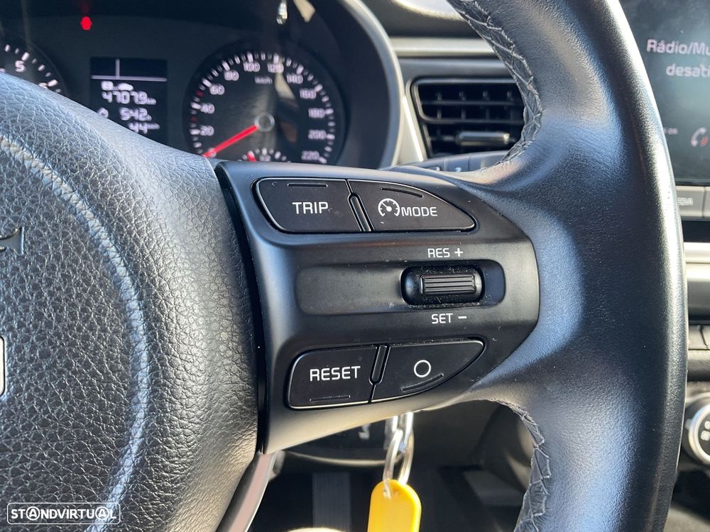 Kia Rio 1.2 CVVT Urban - 36