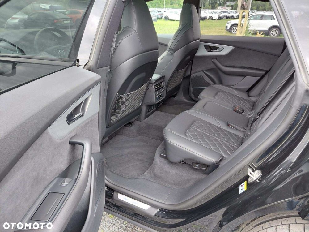 Audi Q8 - 11