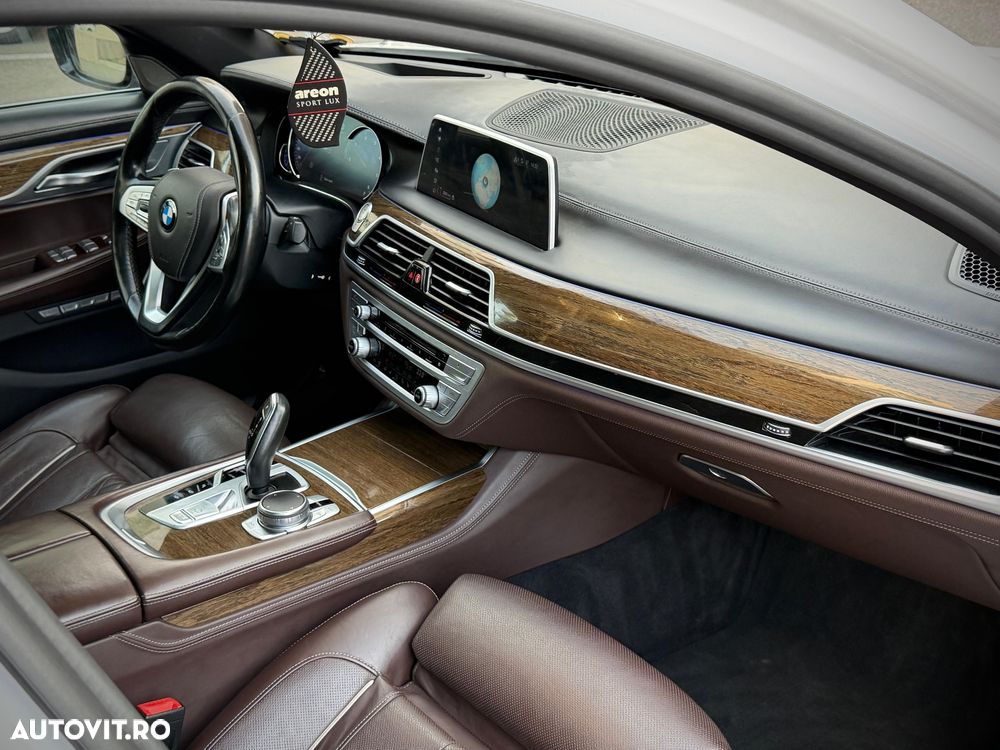 BMW Seria 7 730d xDrive - 29