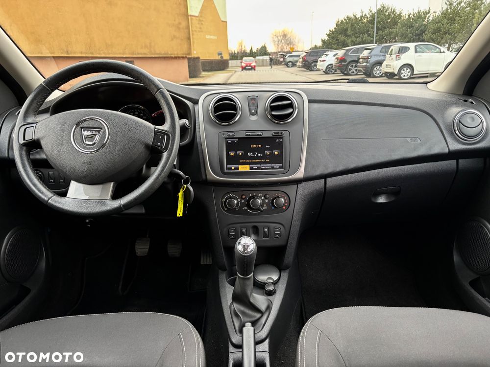 Dacia Sandero TCe 90 Celebration - 8