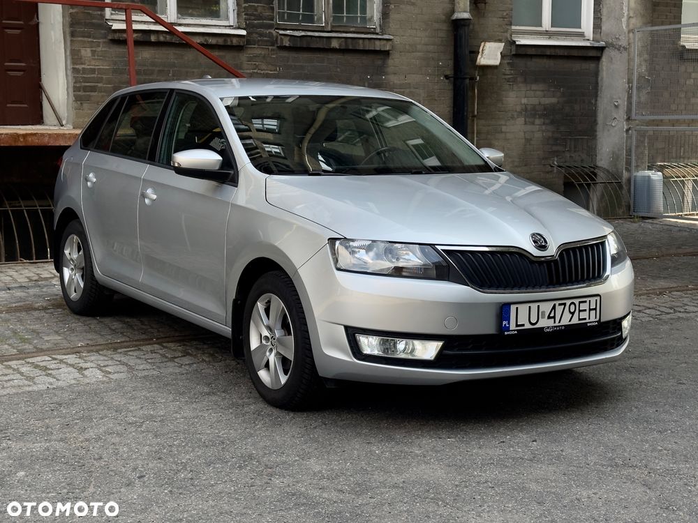 Skoda RAPID 1.2 TSI Ambition - 12
