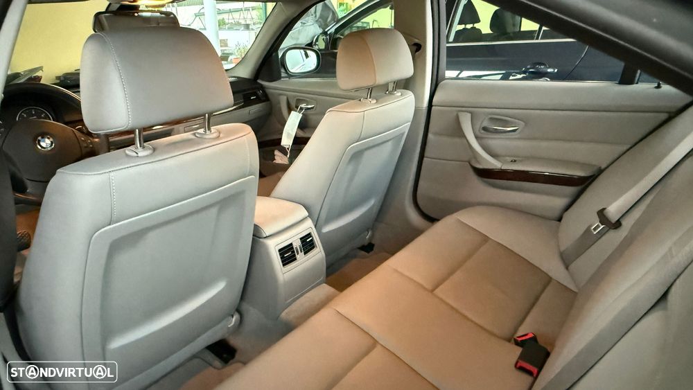BMW 335 d Auto - 4