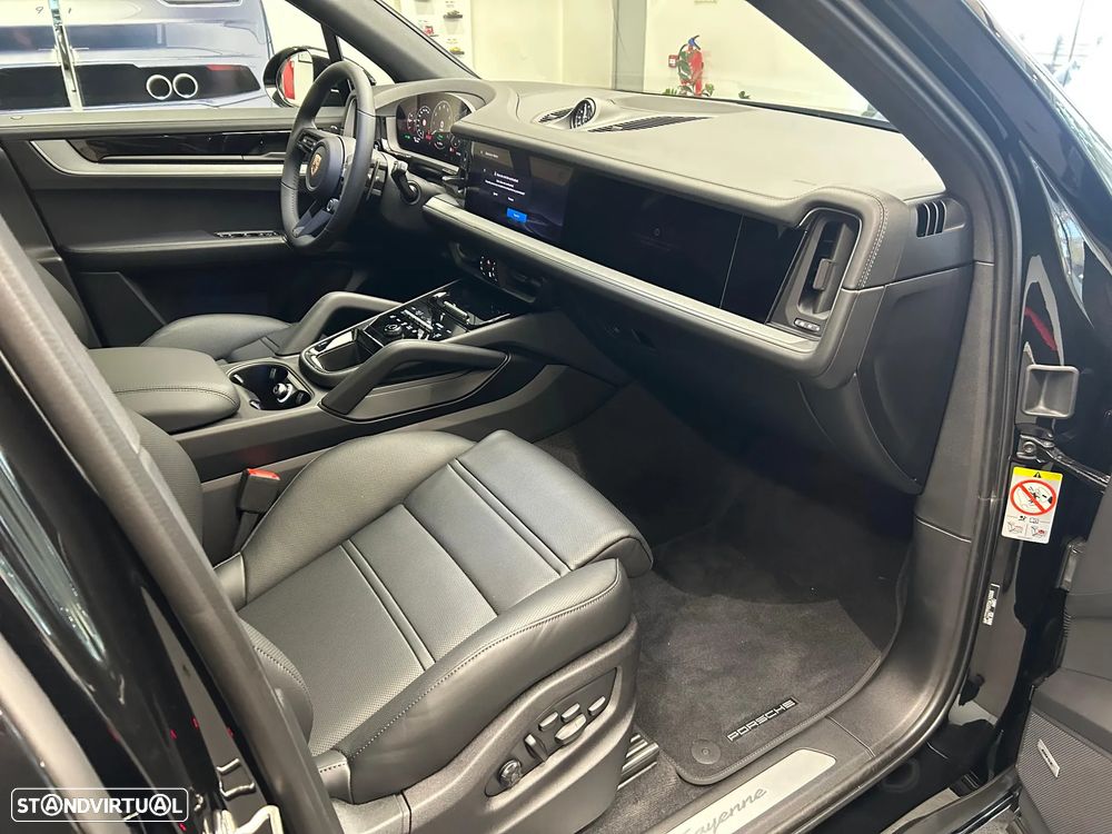 Porsche Cayenne - 23
