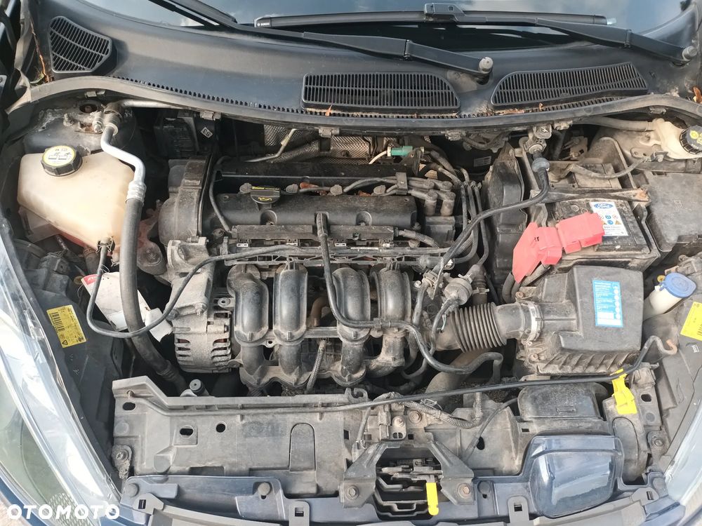 Ford Fiesta 1.25 Ambiente - 26