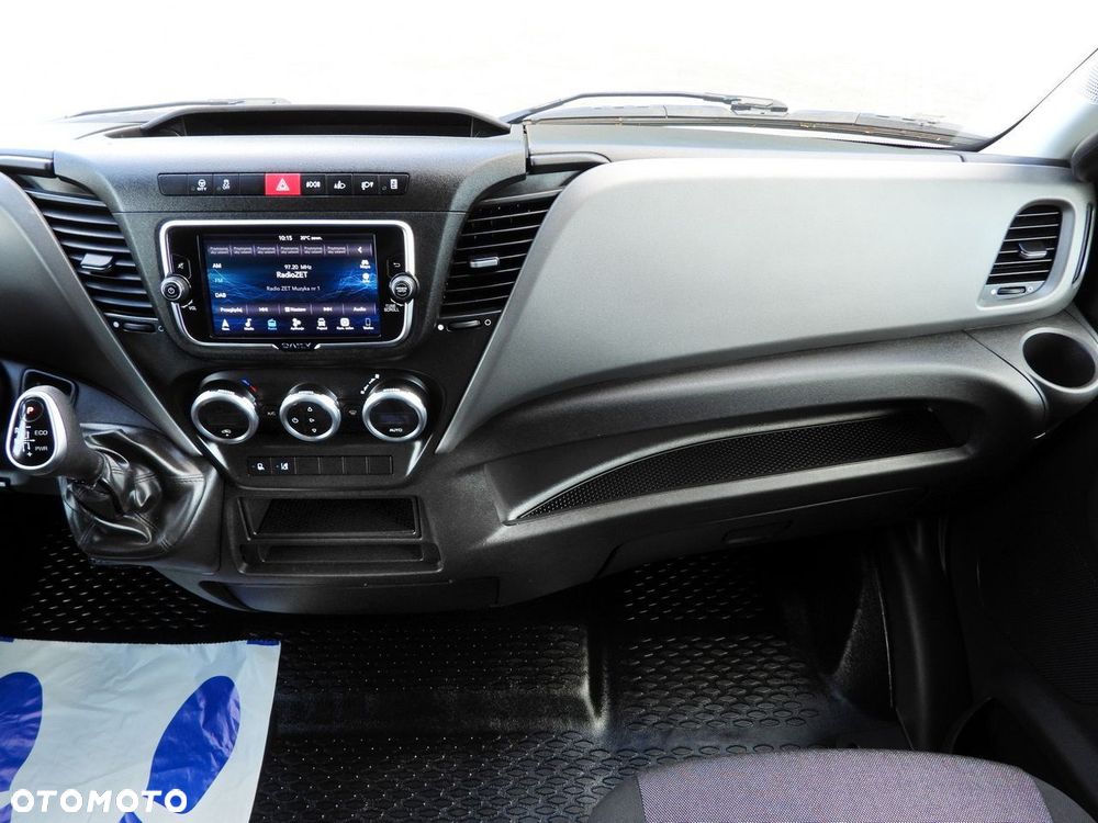 Iveco DAILY 35S18 PLANDEKA 10 PALET WEBASTO TEMPOMAT NAWIGACJA LEDY AUTOMAT HI-MATIC KLIMATYZACJA  180KM - 31
