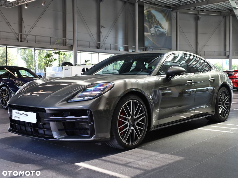 Porsche Panamera - 3
