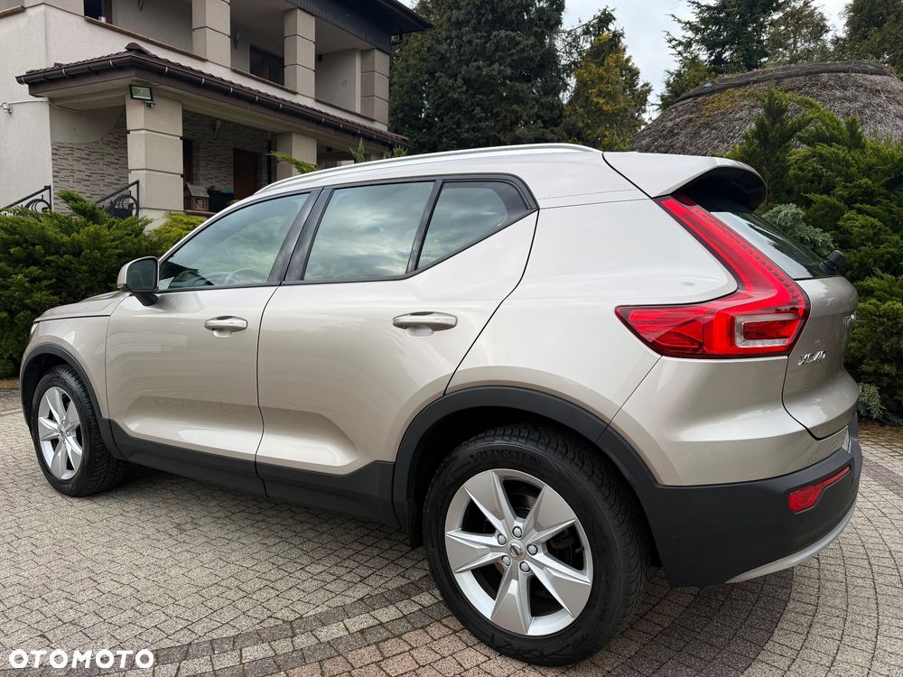 Volvo XC 40 B3 B DKG Plus Bright - 4