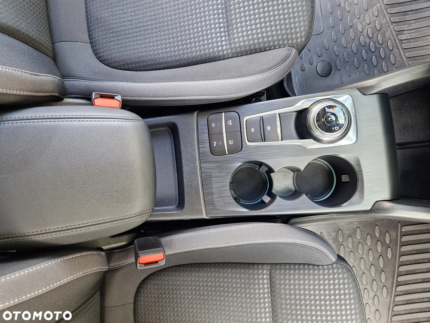 Ford Focus Turnier 1.5 EcoBlue Start-Stopp-System COOL&CONNECT DESIGN - 33