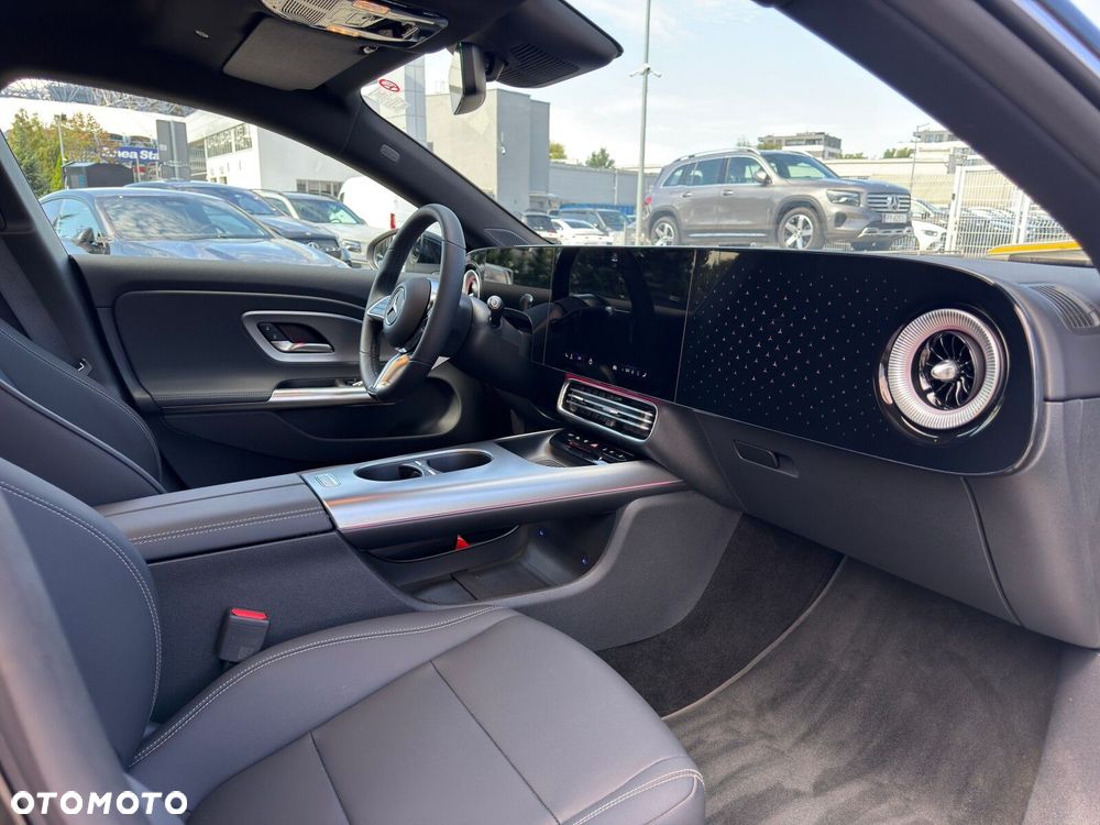 Mercedes-Benz CLA 200 mHEV 8G-DCT - 24
