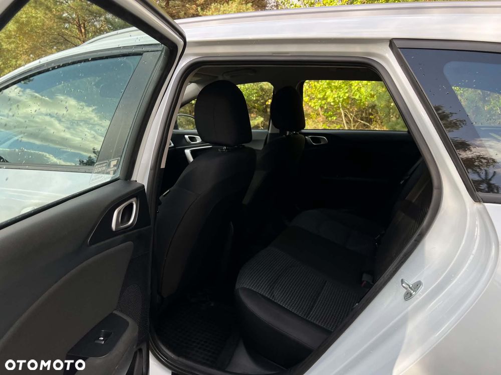 Kia Ceed 1.4 M - 8