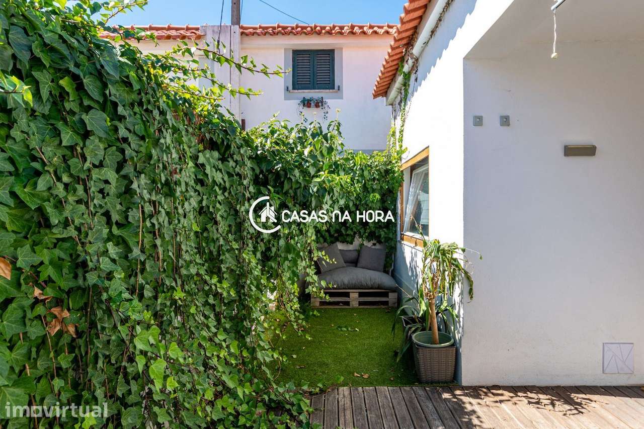 Moradia T2 Remodelada com Logradouro | Alvide, Cascais - Grande imagem: 2/20