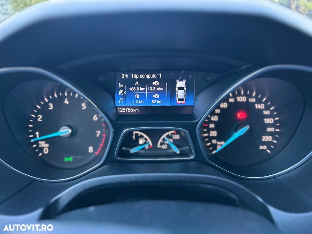 Ford Focus 1.5 EcoBoost Titanium - 10