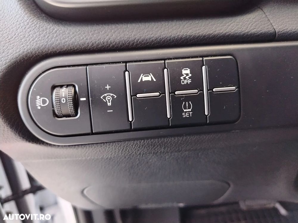 Kia XCeed 1.5 T-GDI 7DCT City - 15