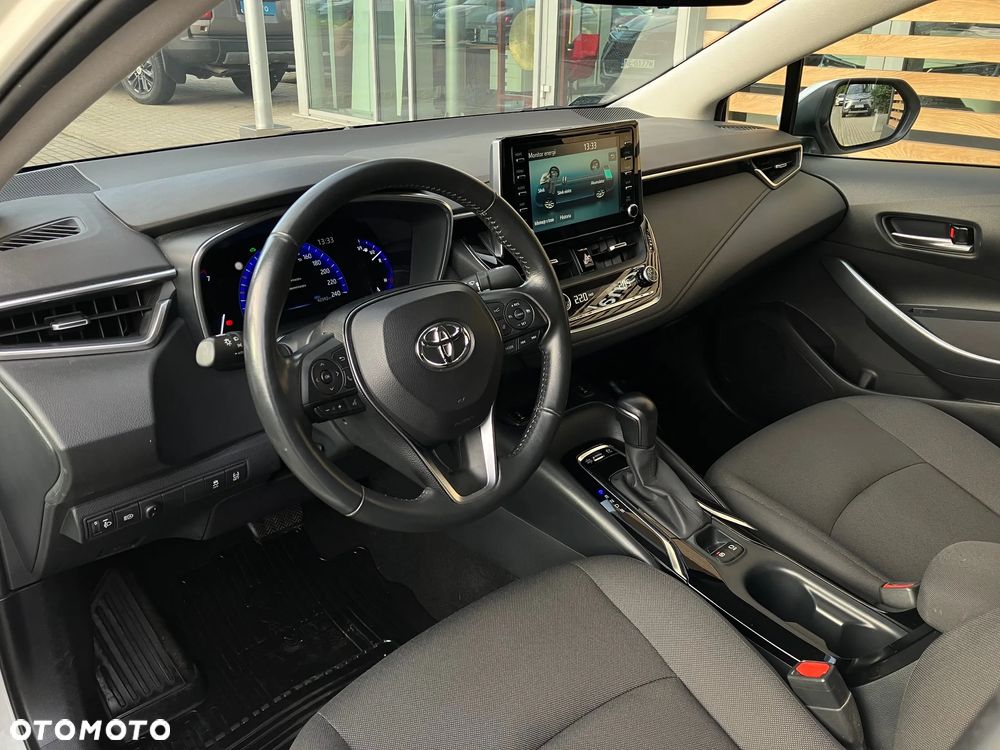 Toyota Corolla 1.8 Hybrid Comfort - 32