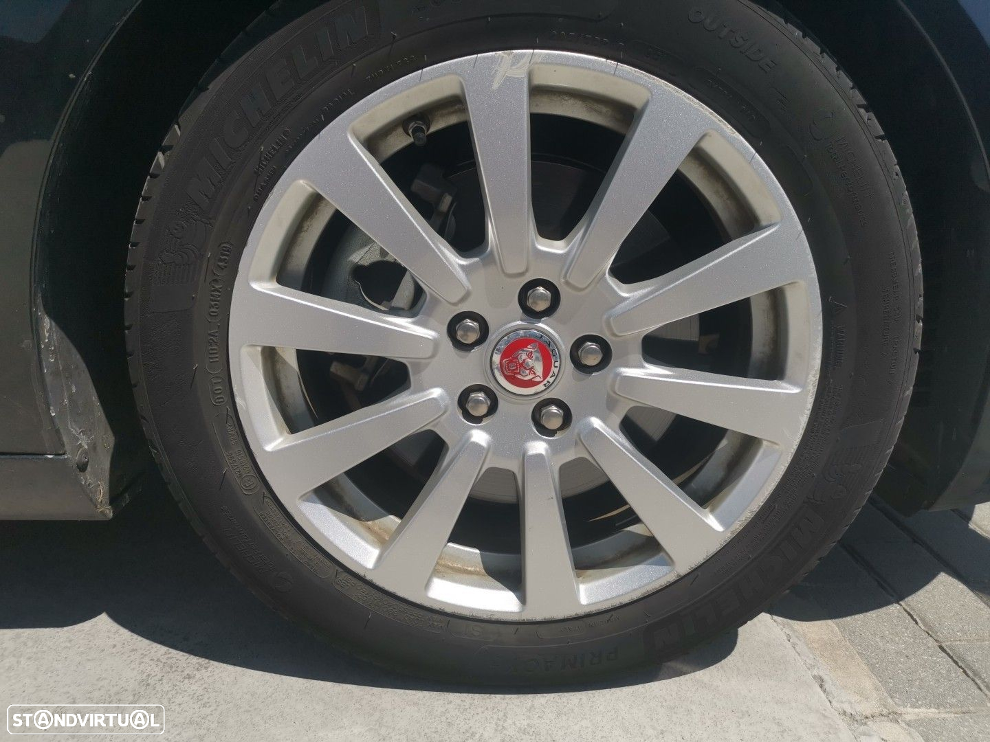 Jaguar XE 2.0 D Prestige Aut. - 18