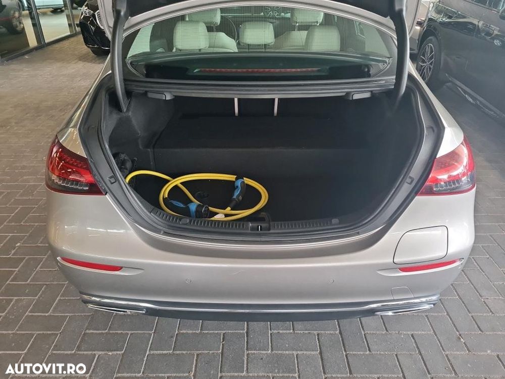 Mercedes-Benz E 300 9G-TRONIC Exclusive - 10
