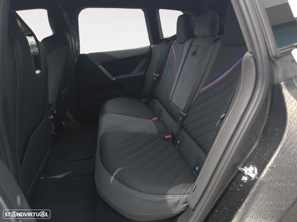 BMW iX xDrive 45 Pack Desportivo - 13