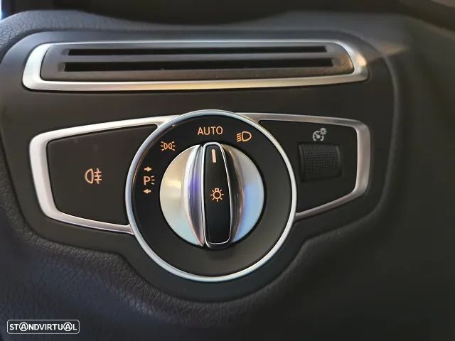 Mercedes-Benz C 300 de AMG Line - 34