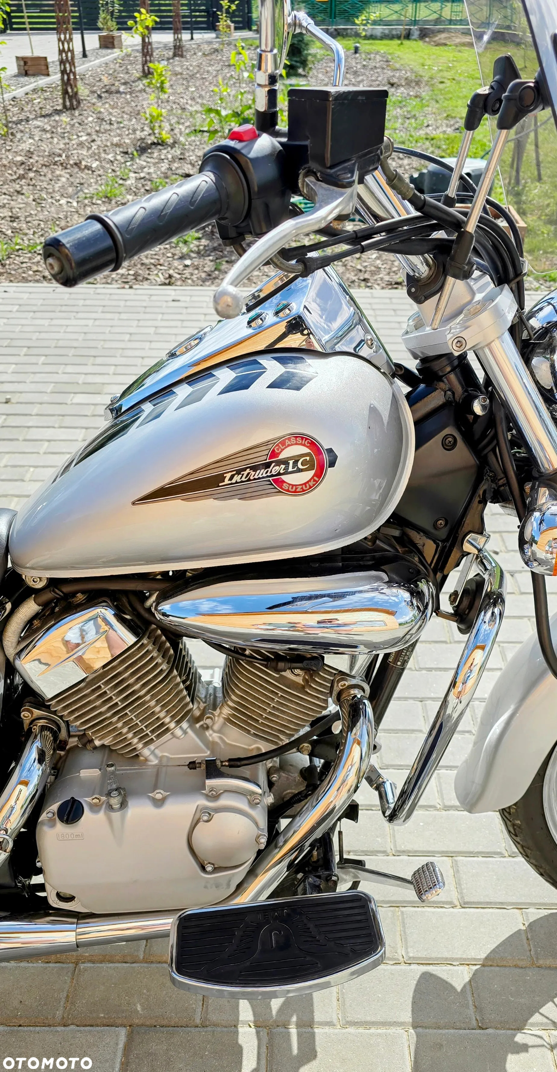 Suzuki Intruder - 9