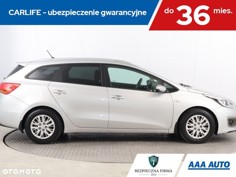 Kia Ceed - 8