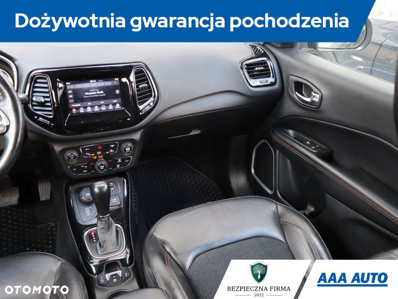 Jeep Compass - 9