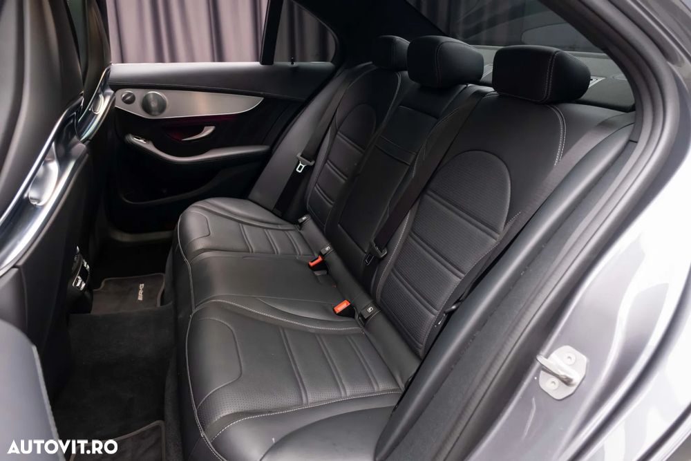 Mercedes-Benz C 63 AMG S AMG Speedshift MCT 9G - 34