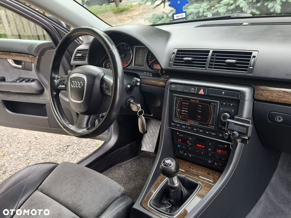 Audi A4 Avant 2.0 T FSI - 24