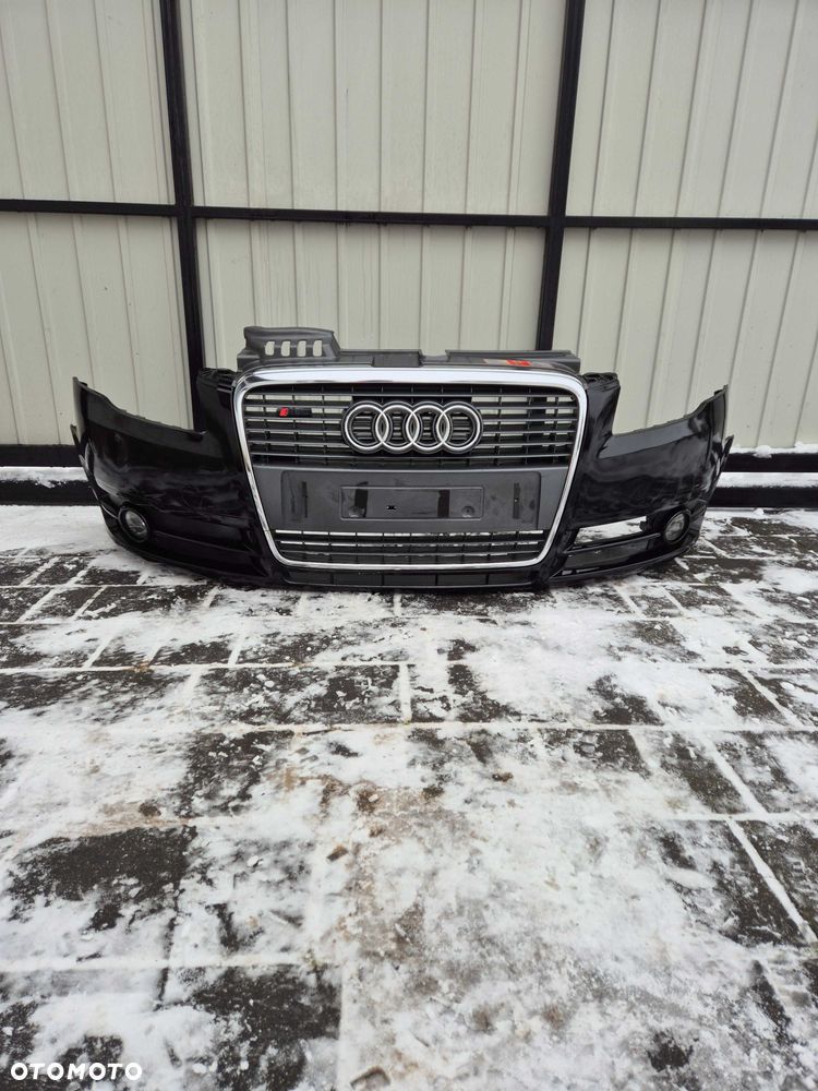 Zderzak przód przedni Audi A4 B7 rok 07 kod lak LY9B