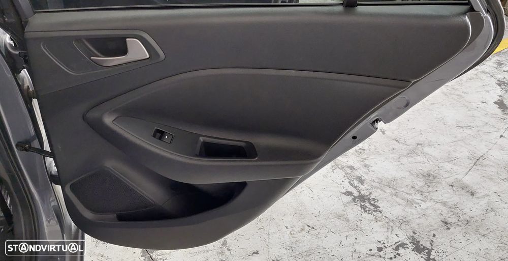 HYUNDAI i20 PARA PEÇAS - 15