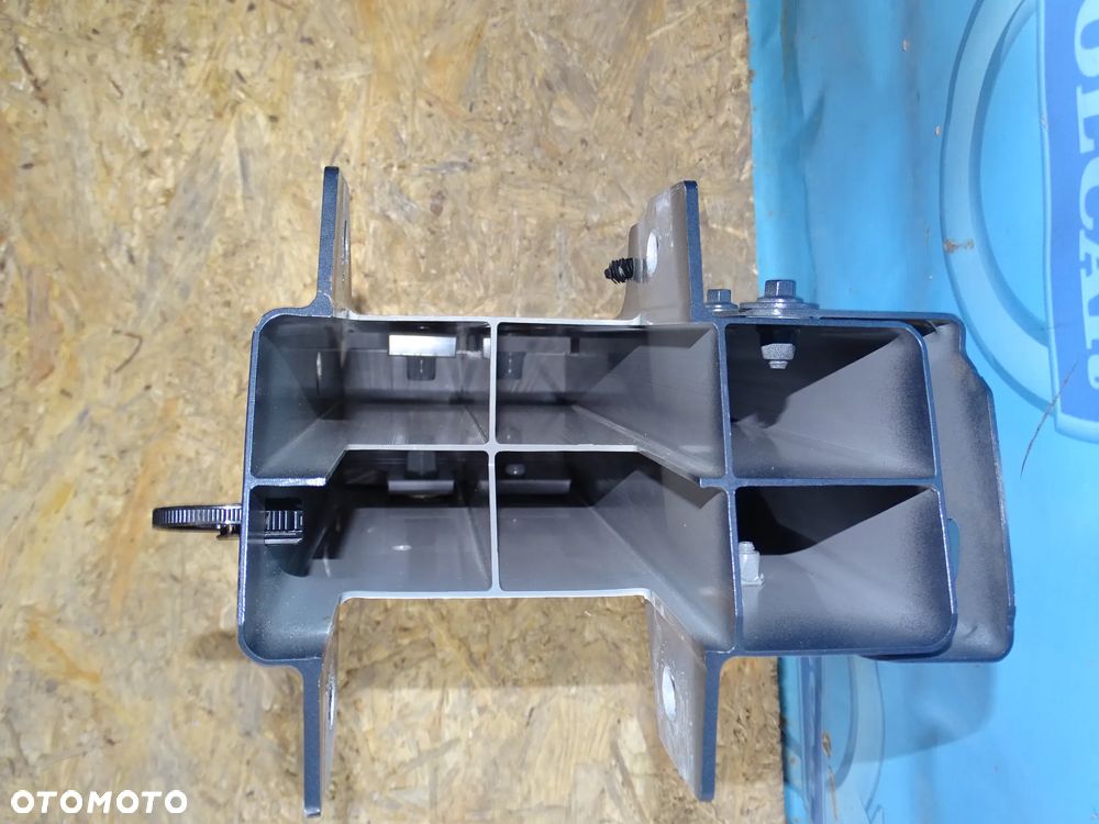 STREFA ZGNIOTU PRAWA VOLVO XC60 IDEALNA 32377066 2018- - 4