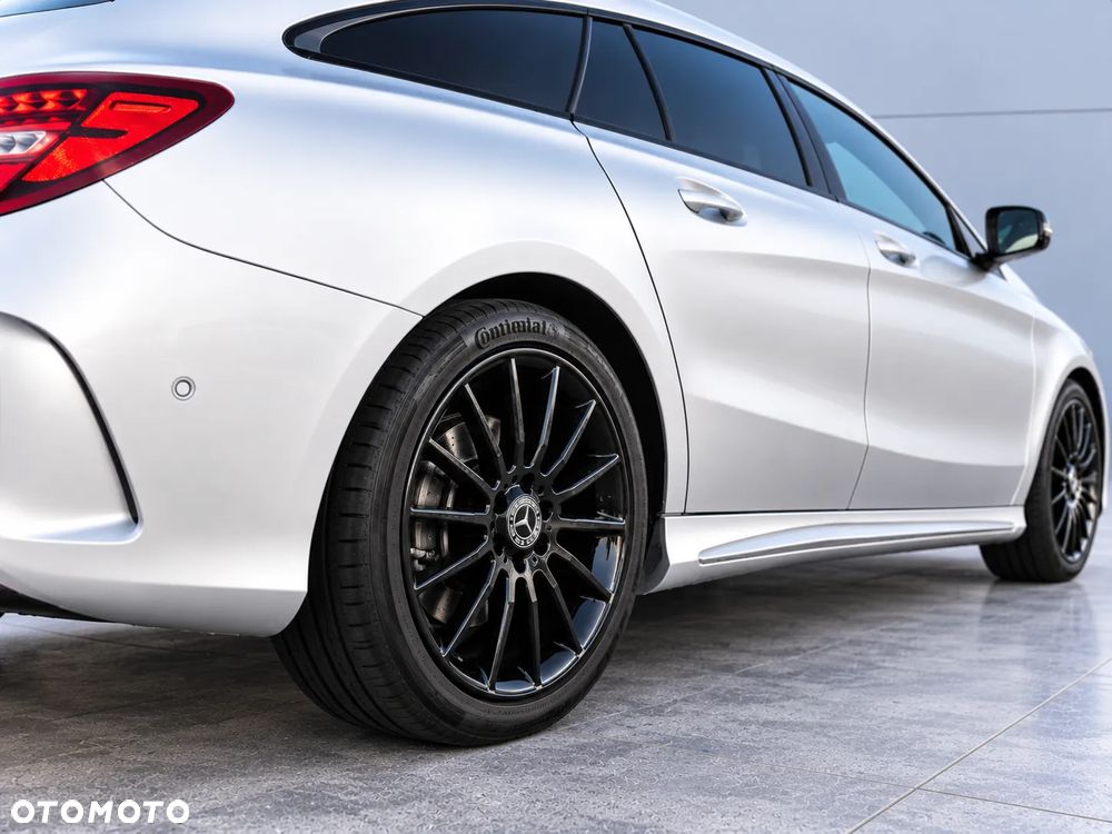 Mercedes-Benz CLA 220 4-Matic - 9