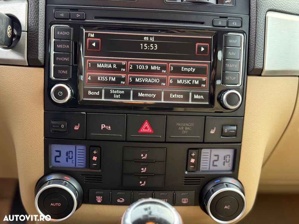 Volkswagen Touareg 2.5 TDI R5 - 12