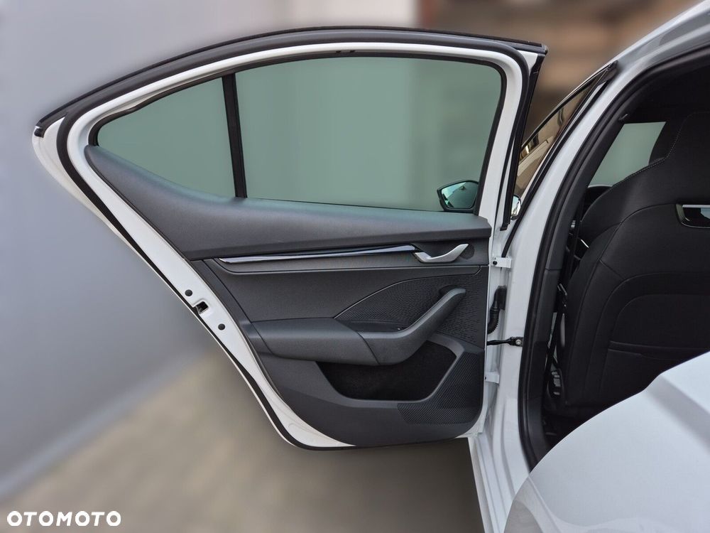 Skoda Octavia 1.5 TSI mHEV Sportline DSG - 20
