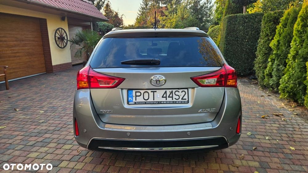 Toyota Auris 1.6 Valvematic Multidrive S Touring Sports Life - 8