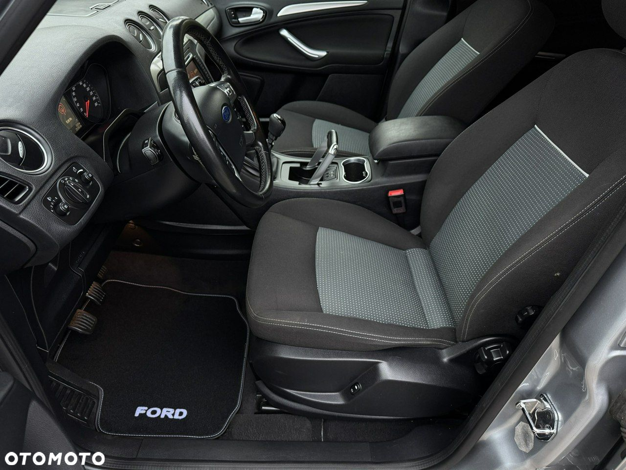 Ford Galaxy - 18