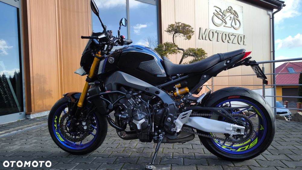 Yamaha MT - 9